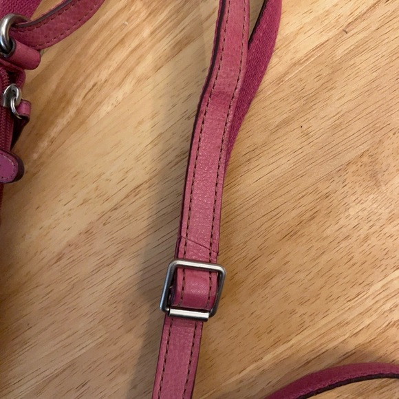 Fossil Pink Leather Adjustable Crossbody Bag - Picture 7 of 12